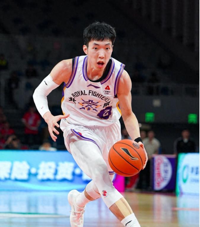 足球直播平台-三分绝杀，是张庆鹏布置的战术成功了？赛后，廖三宁是这样说的