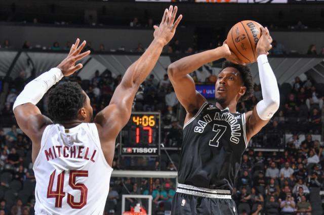 实时比分查询-流言真与假：湖人拒绝大交易 欧文休赛期有意火箭？